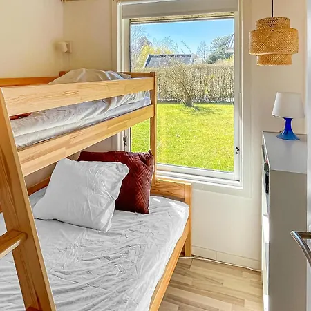 3 Bedroom Beautiful In Casa vacanze Hørve