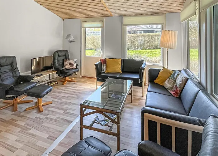 3 Bedroom Beautiful In * Hørve