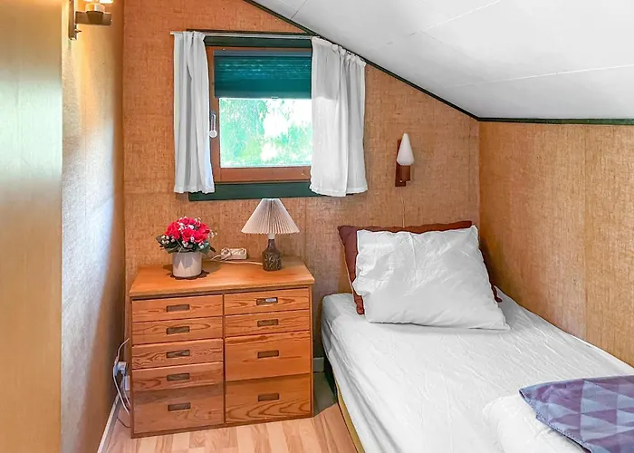 3 Bedroom Beautiful In Holiday home